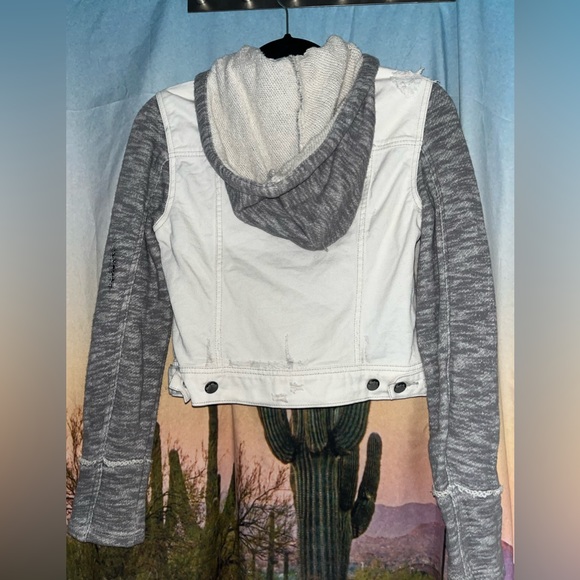 Free People White & Gray Denim Jacket with Hoodie 🌵 - Picture 2 of 7